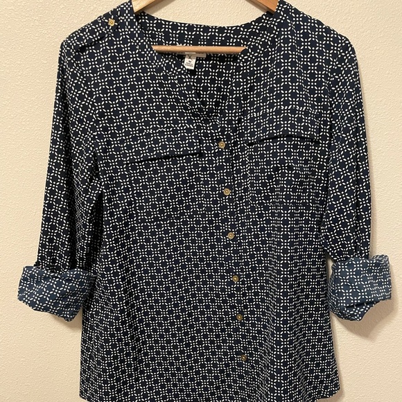 Croft Barrow Womens Button Down Shirt Blue And White Size Medium - Picture 3 of 5